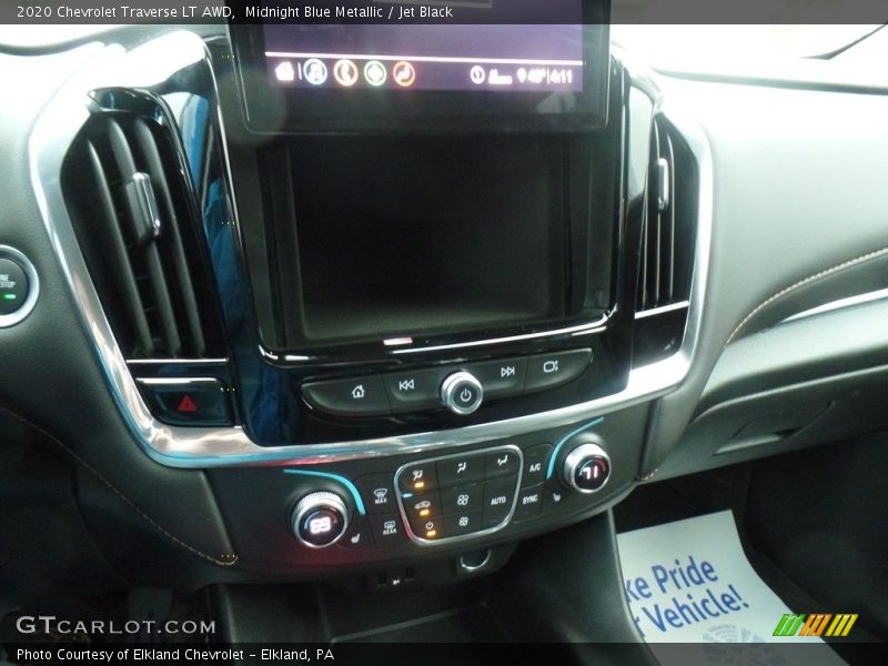 Midnight Blue Metallic / Jet Black 2020 Chevrolet Traverse LT AWD