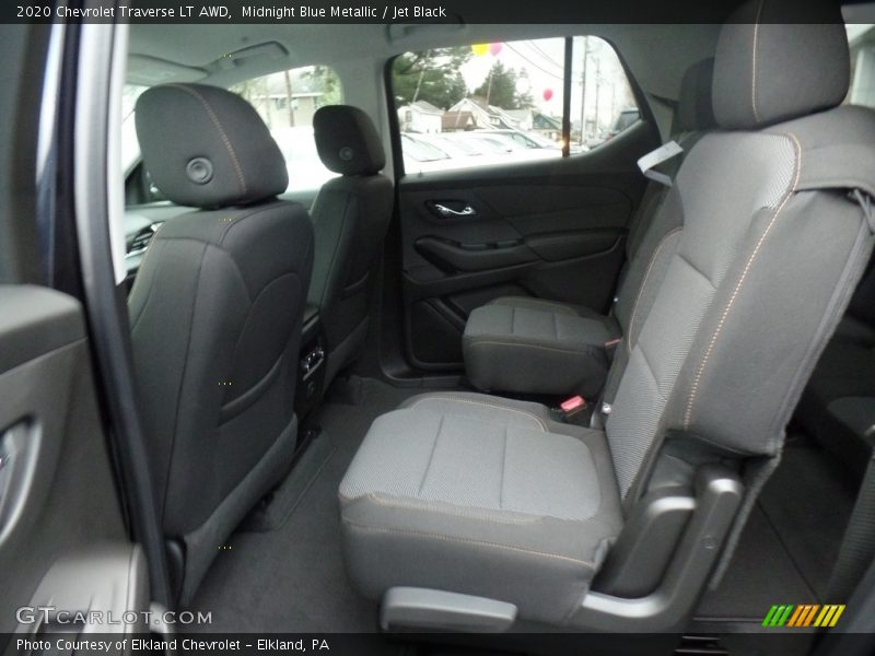 Midnight Blue Metallic / Jet Black 2020 Chevrolet Traverse LT AWD