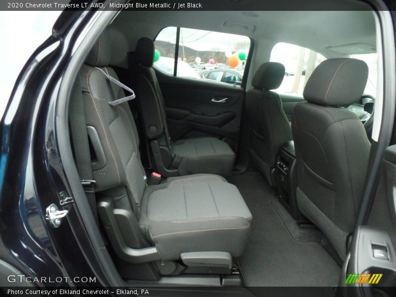 Midnight Blue Metallic / Jet Black 2020 Chevrolet Traverse LT AWD