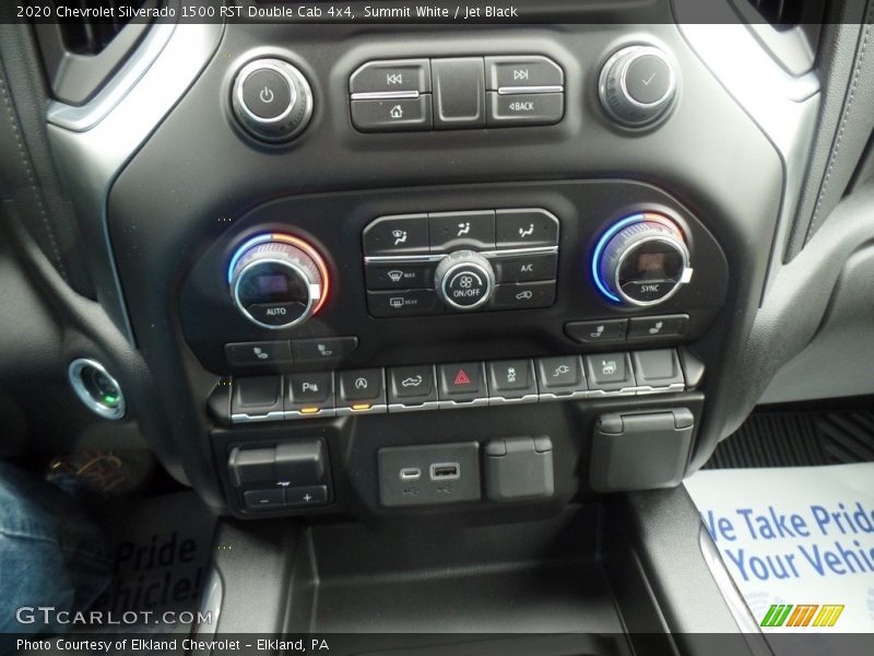 Controls of 2020 Silverado 1500 RST Double Cab 4x4