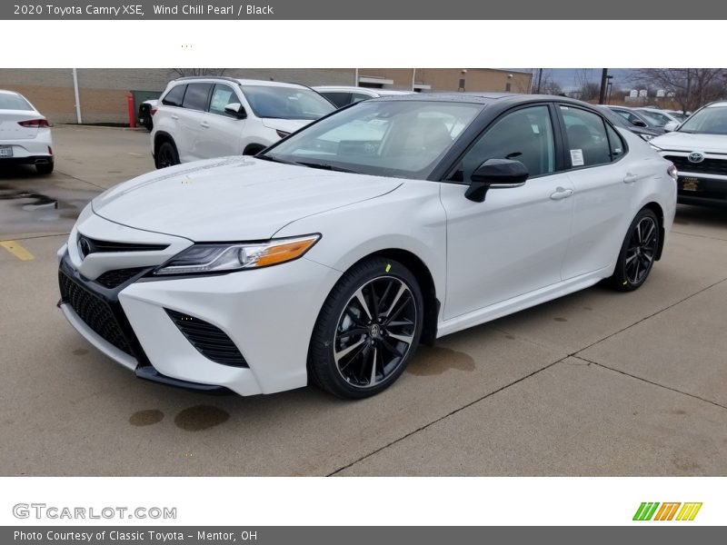 Wind Chill Pearl / Black 2020 Toyota Camry XSE