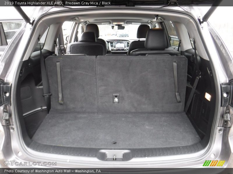  2019 Highlander XLE AWD Trunk