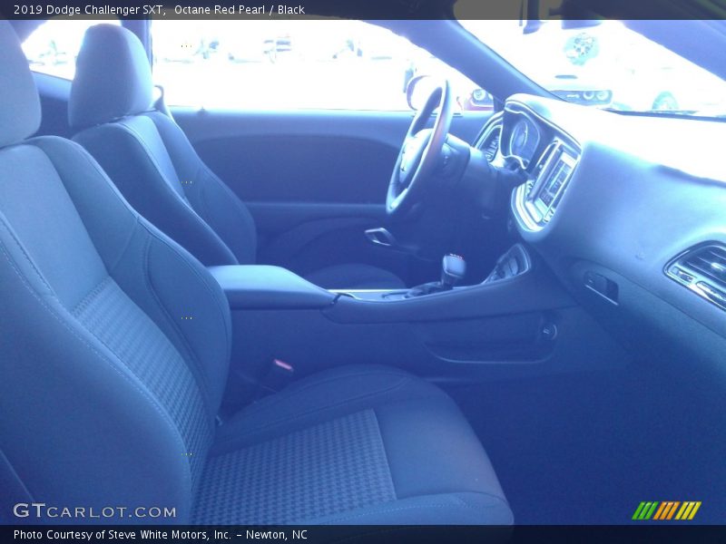 Octane Red Pearl / Black 2019 Dodge Challenger SXT