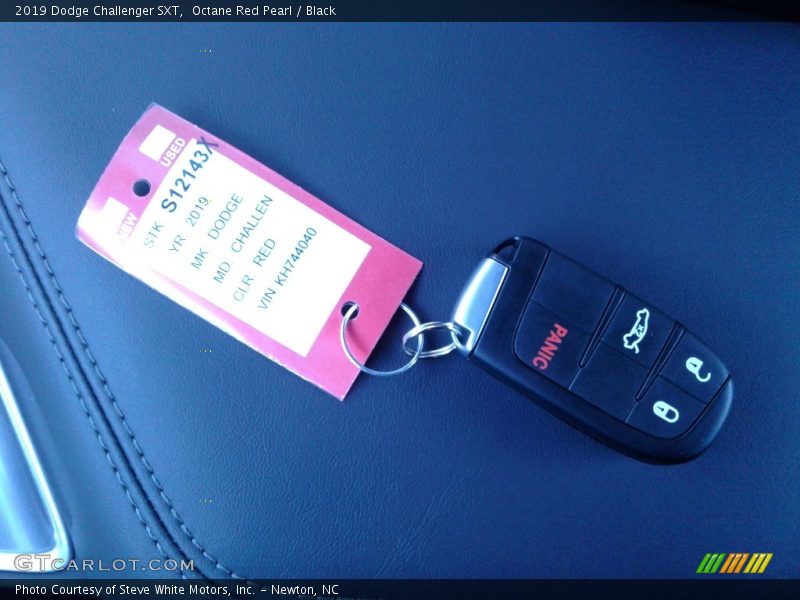 Octane Red Pearl / Black 2019 Dodge Challenger SXT