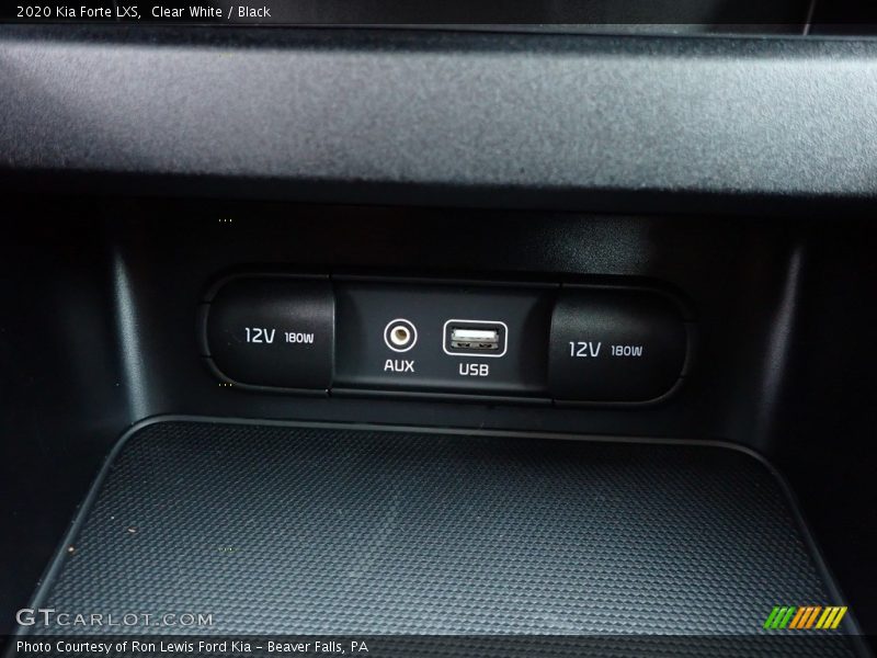 Clear White / Black 2020 Kia Forte LXS