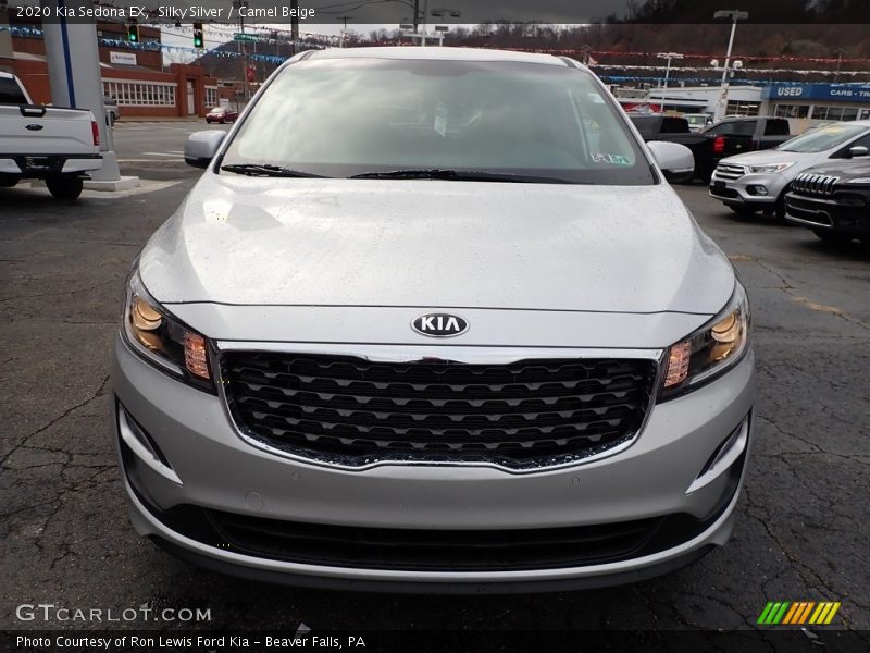 Silky Silver / Camel Beige 2020 Kia Sedona EX