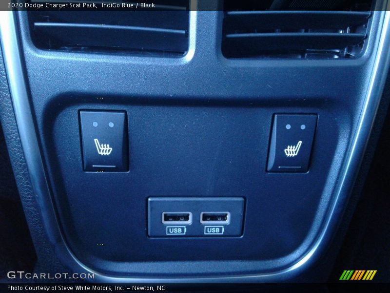 Controls of 2020 Charger Scat Pack