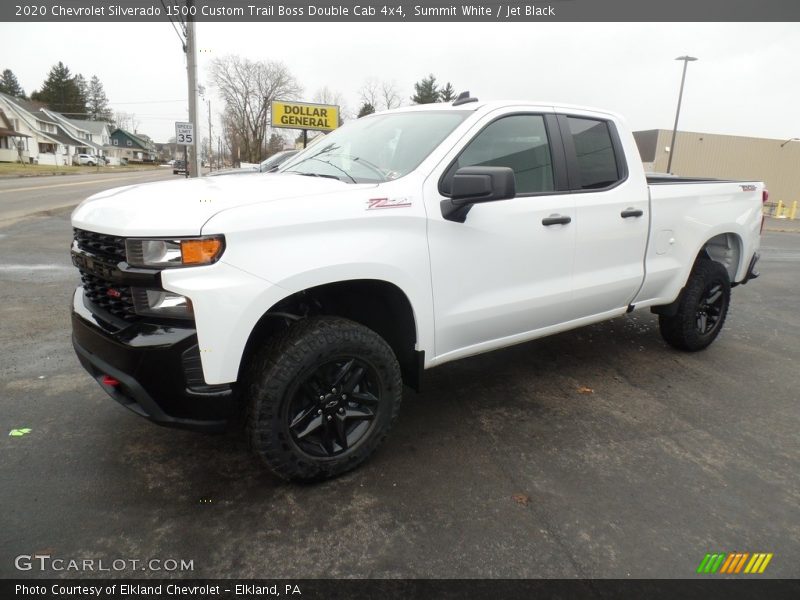 Front 3/4 View of 2020 Silverado 1500 Custom Trail Boss Double Cab 4x4