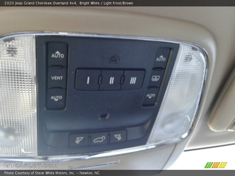 Bright White / Light Frost/Brown 2020 Jeep Grand Cherokee Overland 4x4