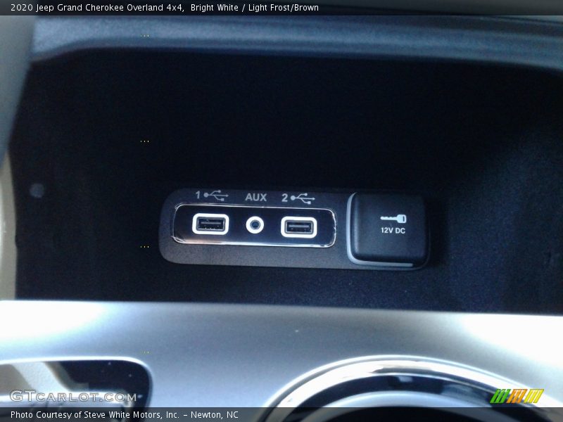 Bright White / Light Frost/Brown 2020 Jeep Grand Cherokee Overland 4x4