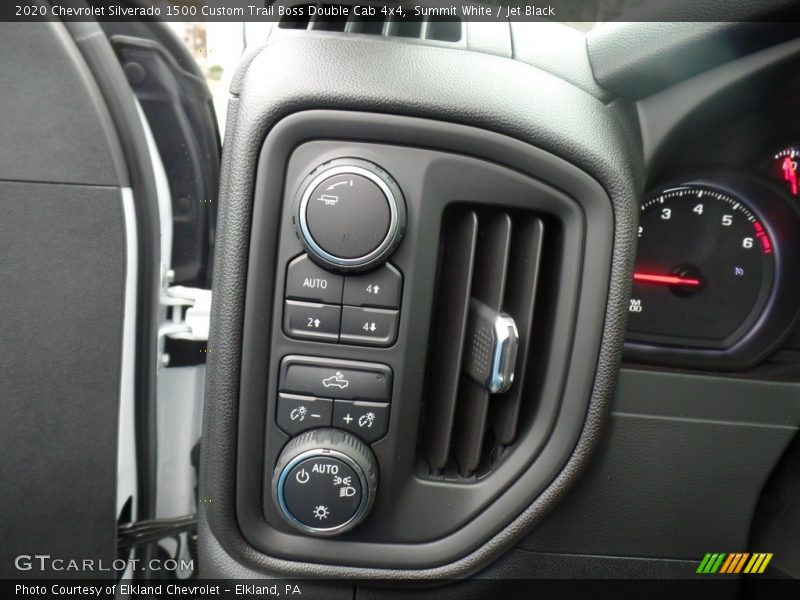 Controls of 2020 Silverado 1500 Custom Trail Boss Double Cab 4x4