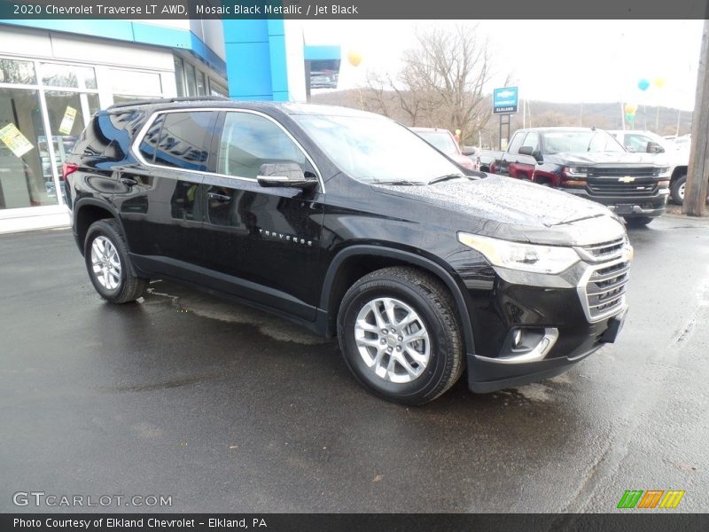 Mosaic Black Metallic / Jet Black 2020 Chevrolet Traverse LT AWD