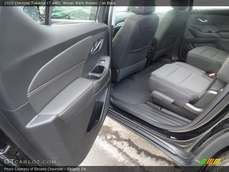 Mosaic Black Metallic / Jet Black 2020 Chevrolet Traverse LT AWD