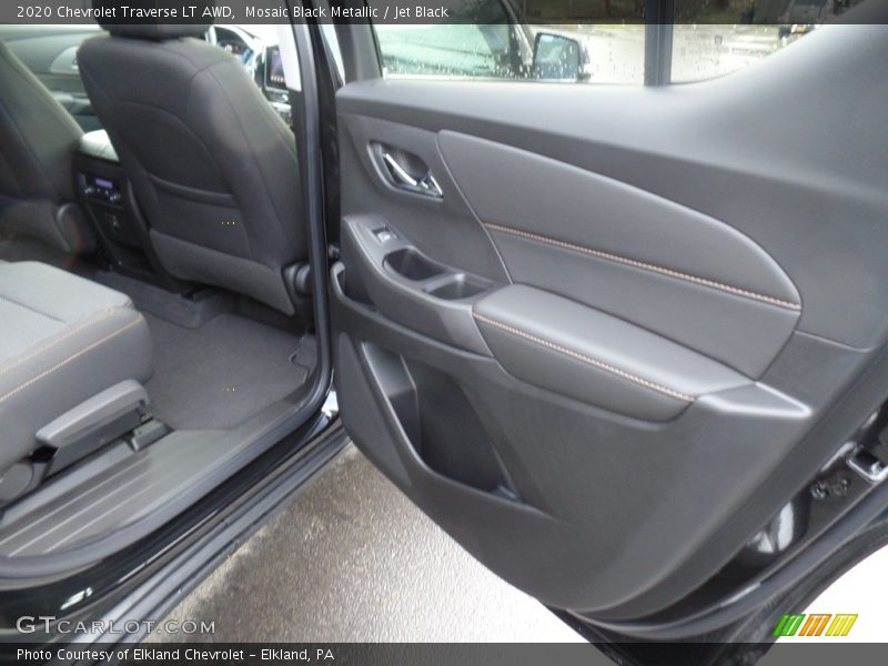 Mosaic Black Metallic / Jet Black 2020 Chevrolet Traverse LT AWD
