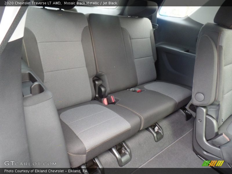 Mosaic Black Metallic / Jet Black 2020 Chevrolet Traverse LT AWD