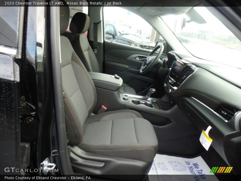 Mosaic Black Metallic / Jet Black 2020 Chevrolet Traverse LT AWD