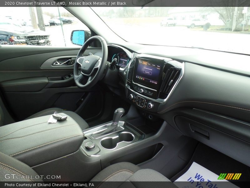 Mosaic Black Metallic / Jet Black 2020 Chevrolet Traverse LT AWD
