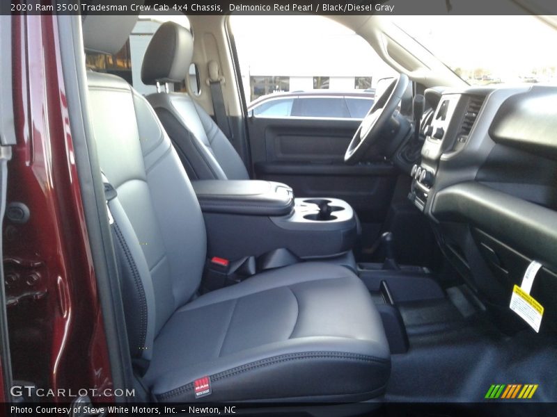  2020 3500 Tradesman Crew Cab 4x4 Chassis Black/Diesel Gray Interior
