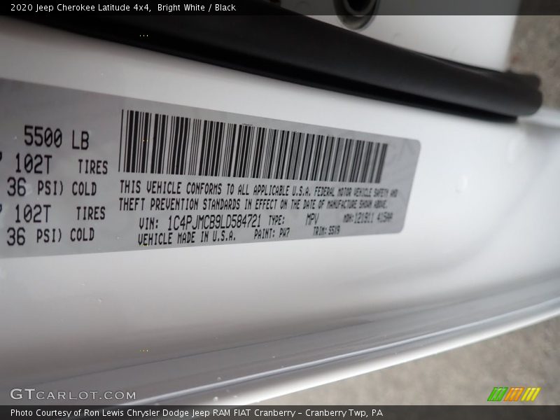 Bright White / Black 2020 Jeep Cherokee Latitude 4x4
