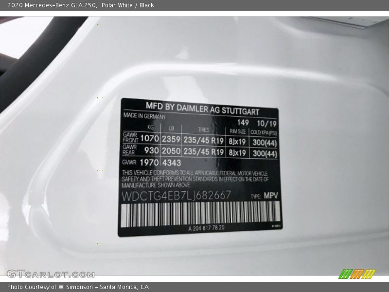 Polar White / Black 2020 Mercedes-Benz GLA 250