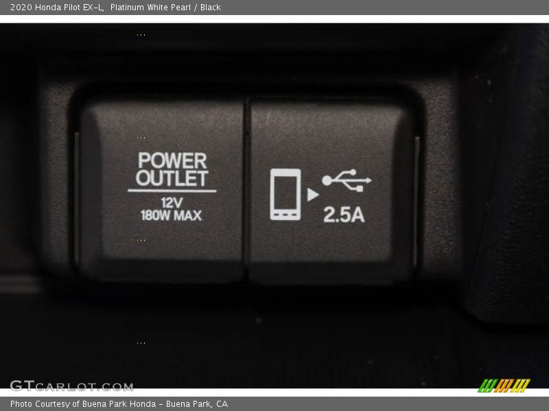 Platinum White Pearl / Black 2020 Honda Pilot EX-L