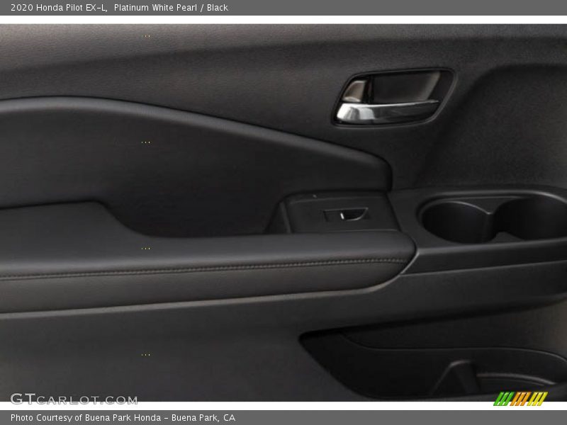 Platinum White Pearl / Black 2020 Honda Pilot EX-L