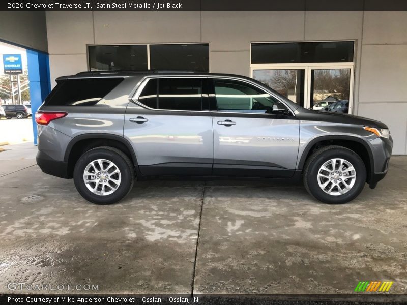 Satin Steel Metallic / Jet Black 2020 Chevrolet Traverse LT