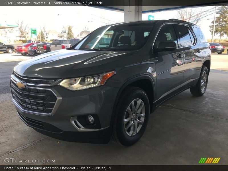 Satin Steel Metallic / Jet Black 2020 Chevrolet Traverse LT