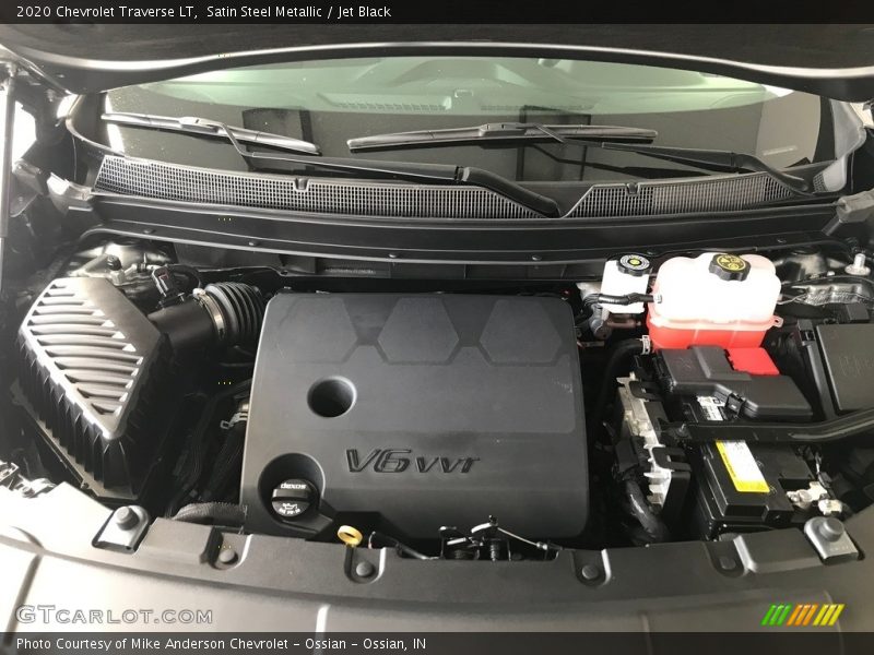 Satin Steel Metallic / Jet Black 2020 Chevrolet Traverse LT