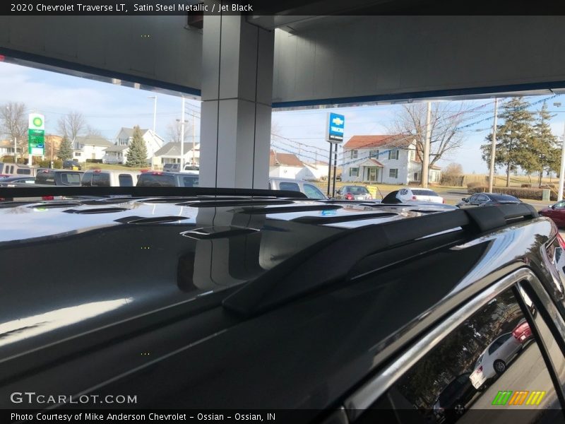 Satin Steel Metallic / Jet Black 2020 Chevrolet Traverse LT