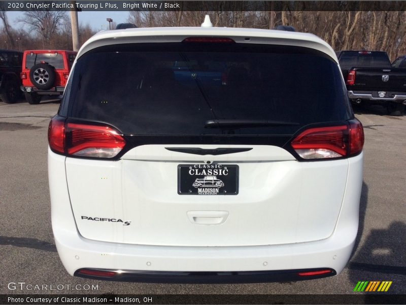 Bright White / Black 2020 Chrysler Pacifica Touring L Plus