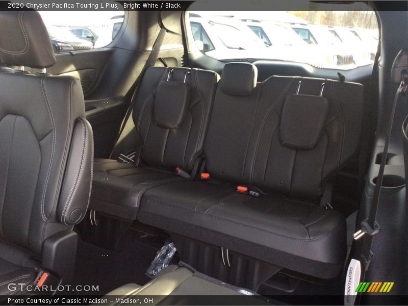 Bright White / Black 2020 Chrysler Pacifica Touring L Plus