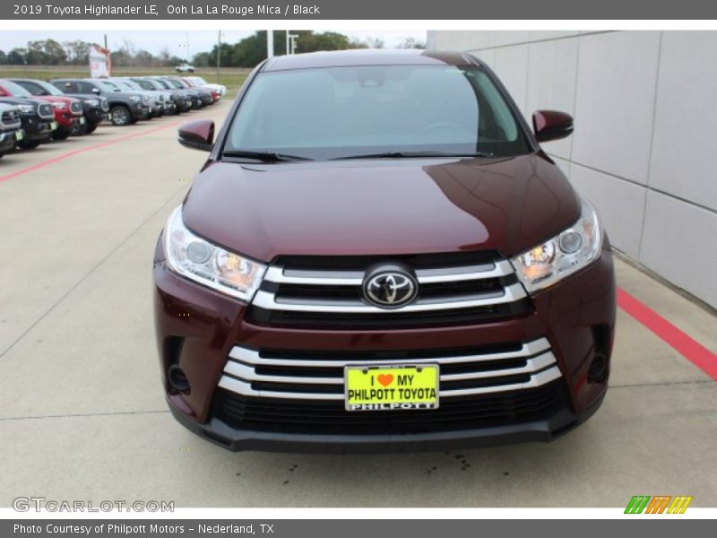 Ooh La La Rouge Mica / Black 2019 Toyota Highlander LE