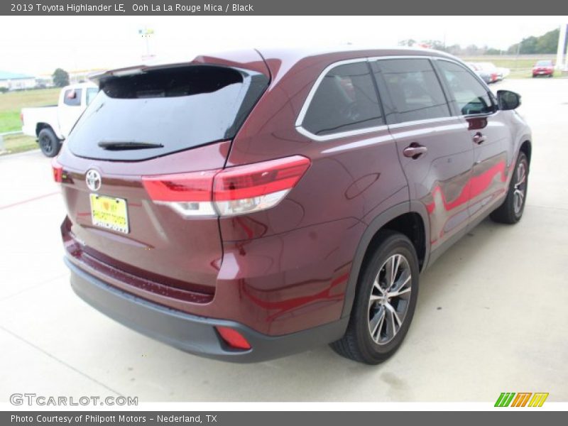 Ooh La La Rouge Mica / Black 2019 Toyota Highlander LE