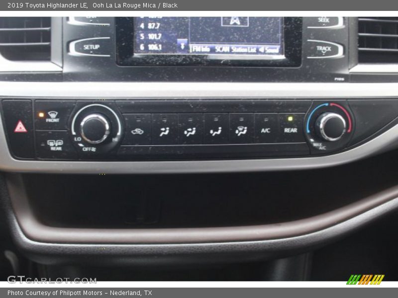 Ooh La La Rouge Mica / Black 2019 Toyota Highlander LE