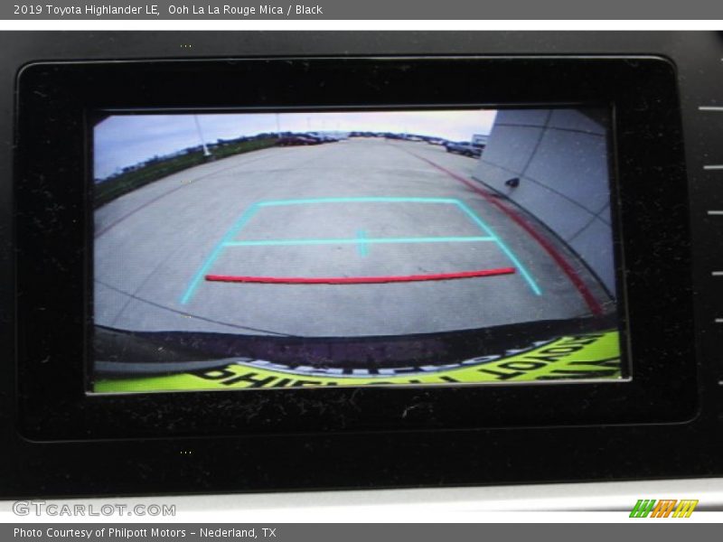 Ooh La La Rouge Mica / Black 2019 Toyota Highlander LE