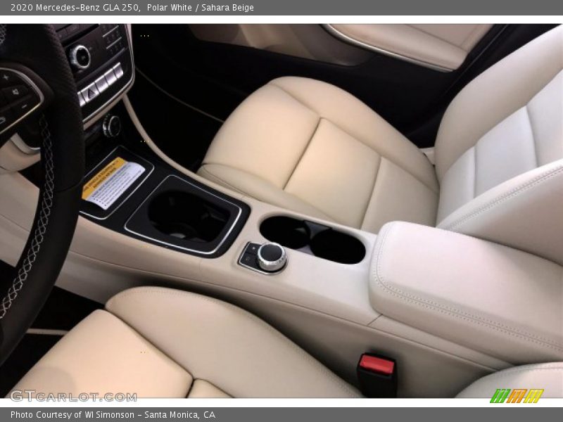 Polar White / Sahara Beige 2020 Mercedes-Benz GLA 250