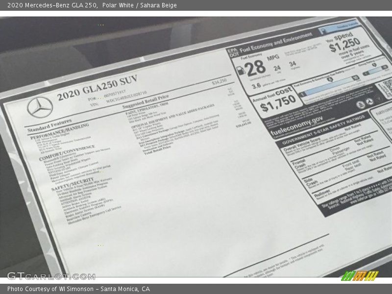 Polar White / Sahara Beige 2020 Mercedes-Benz GLA 250