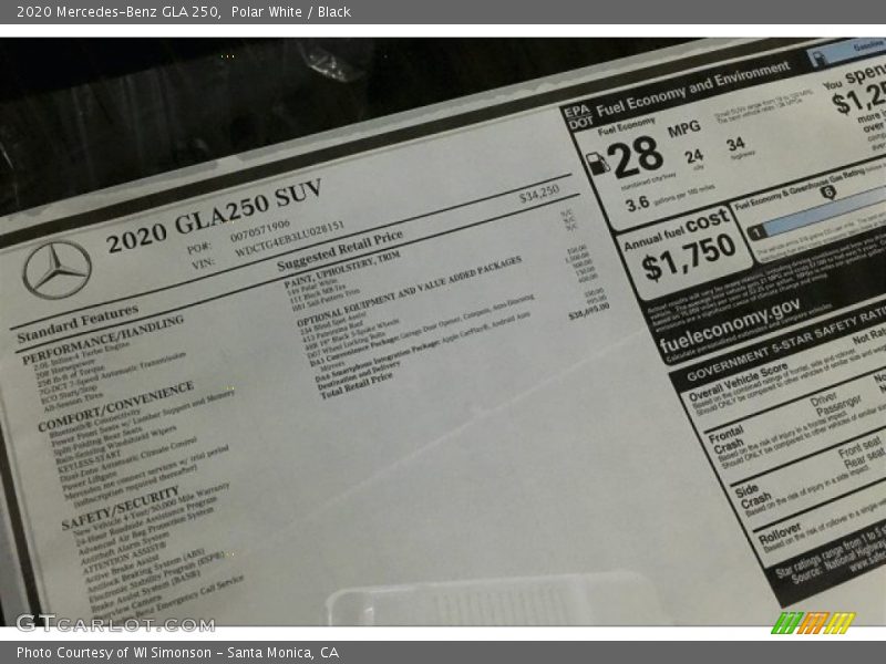 Polar White / Black 2020 Mercedes-Benz GLA 250