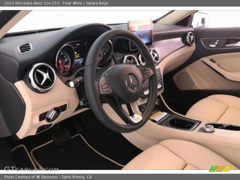 Polar White / Sahara Beige 2020 Mercedes-Benz GLA 250