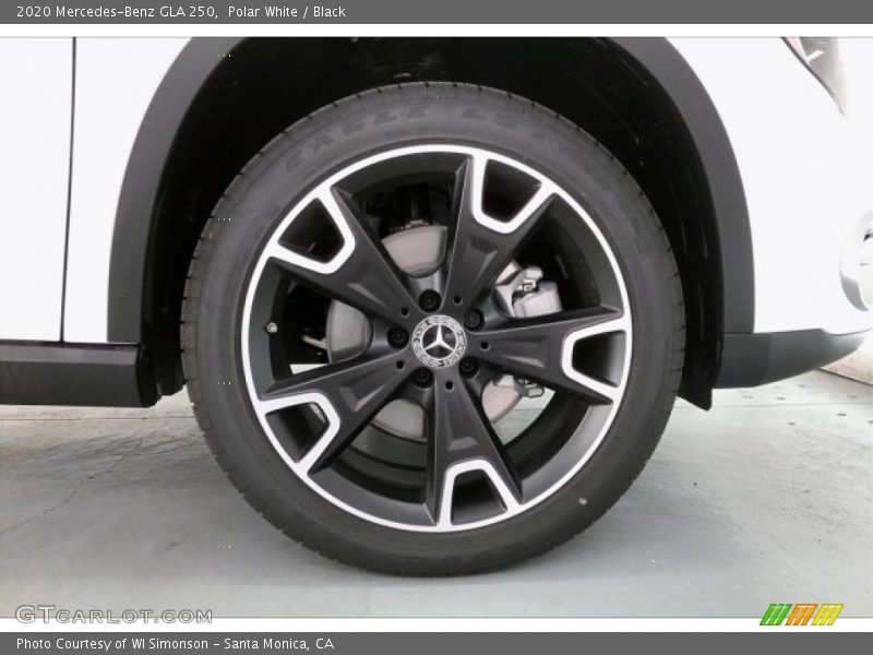 Polar White / Black 2020 Mercedes-Benz GLA 250