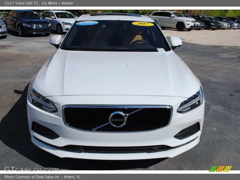 Ice White / Amber 2017 Volvo S90 T5