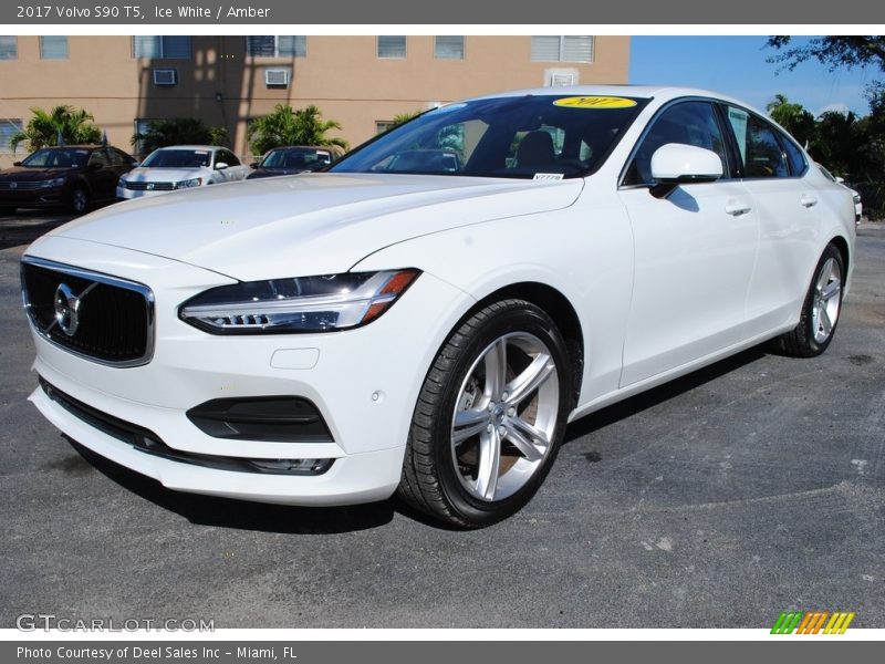 Ice White / Amber 2017 Volvo S90 T5