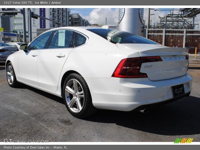 Ice White / Amber 2017 Volvo S90 T5