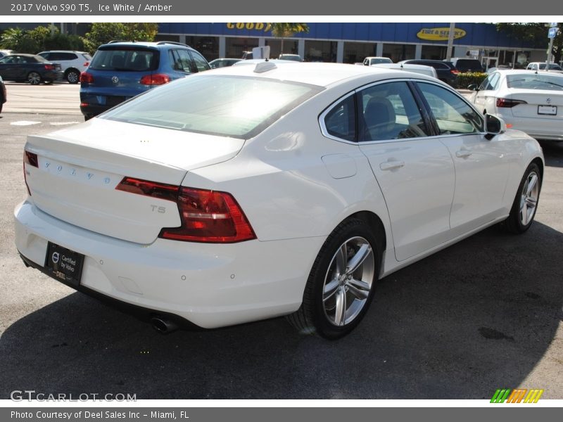Ice White / Amber 2017 Volvo S90 T5