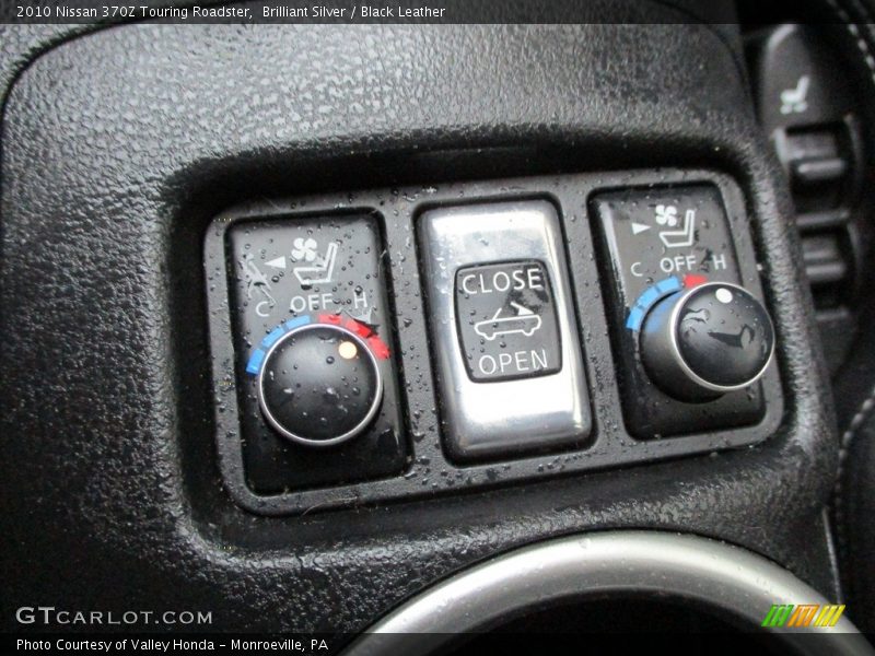 Brilliant Silver / Black Leather 2010 Nissan 370Z Touring Roadster