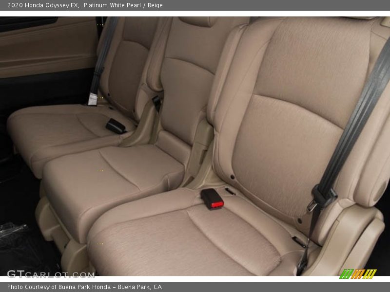 Platinum White Pearl / Beige 2020 Honda Odyssey EX