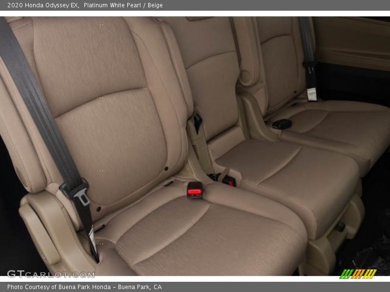 Platinum White Pearl / Beige 2020 Honda Odyssey EX