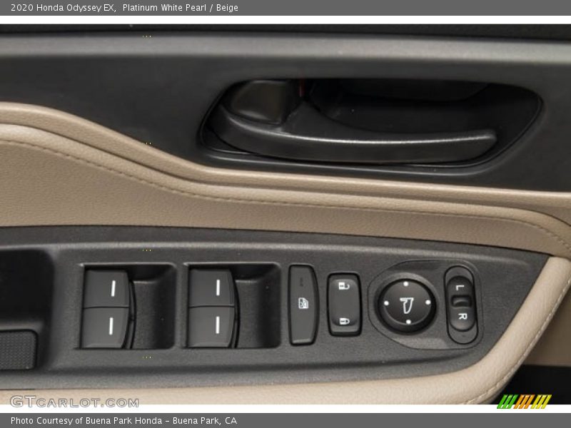 Platinum White Pearl / Beige 2020 Honda Odyssey EX