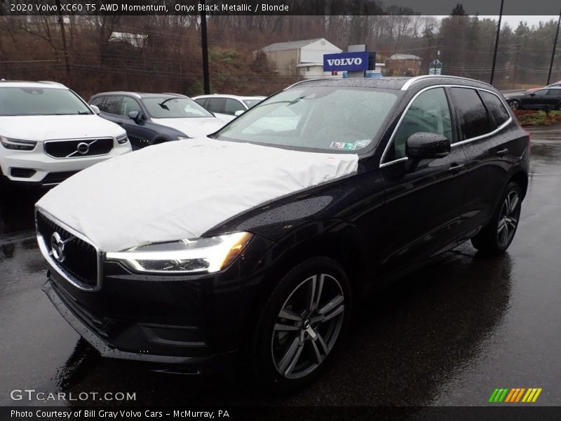 Onyx Black Metallic / Blonde 2020 Volvo XC60 T5 AWD Momentum